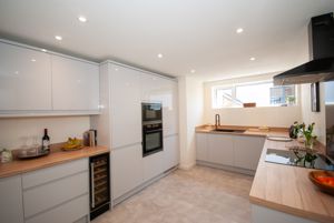 Kitchen- click for photo gallery